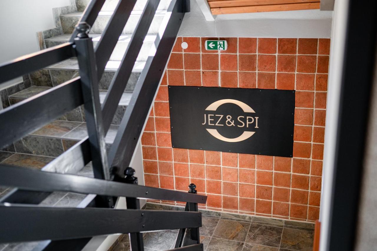 Hotel Jez&Spi Sušice Zewnętrze zdjęcie